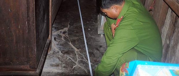 doi-tuong-cuop-tien-cua-cu-ba-roi-dung-dao-dam-nhat-chi-tu-de-diet-khau-thumb_660_b42e9a86-b5be-4a60-8bd5-9f2529f744ff-1539059200-685-width660height407